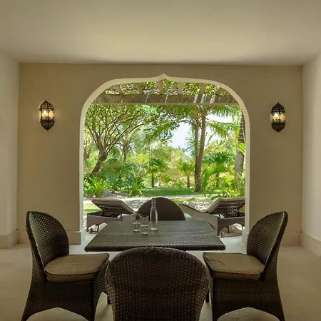 Swahili Beach Diani Beach Exterior photo The interior of a villa at the resort