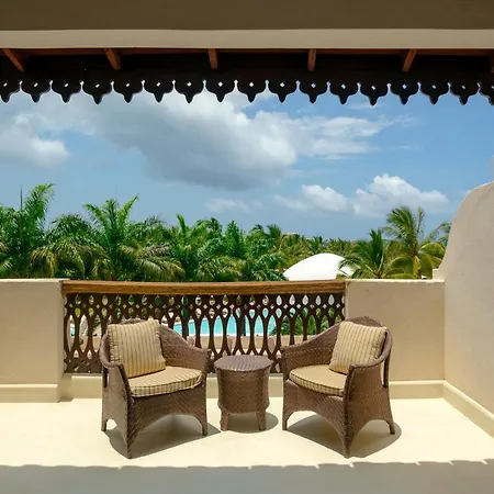 Swahili Beach Diani Beach Exterior photo A balcony at the hotel